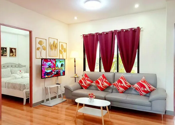 アパート Retreat To A Stylish Flat W/ Balcony + Garden View
