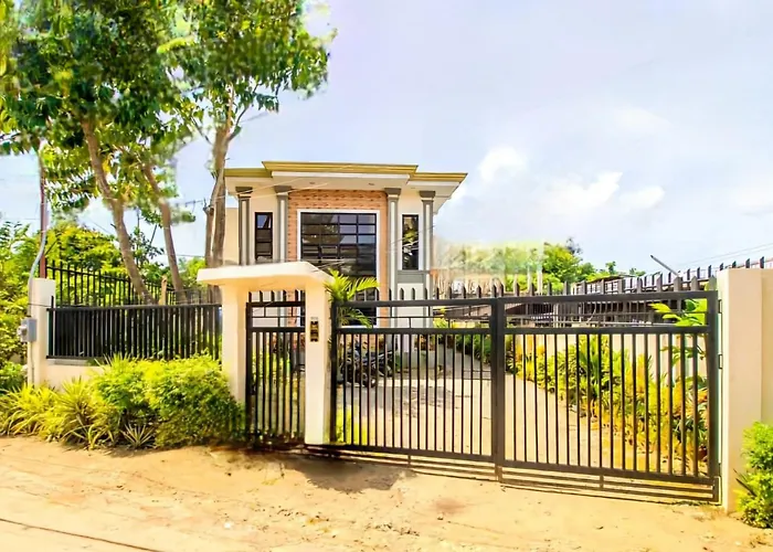Retreat To A Stylish Flat W/ Balcony + Garden View アパート *